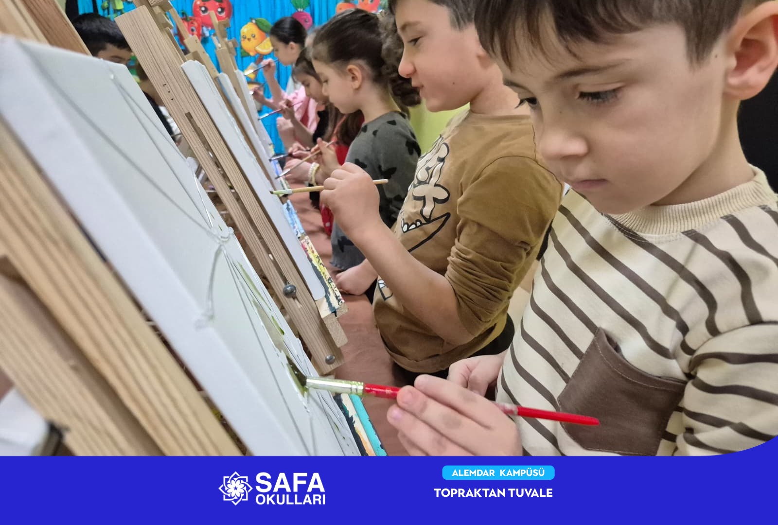 TOPRAKTAN TUVALE UZANAN RENGÂRENK YOLCULUK